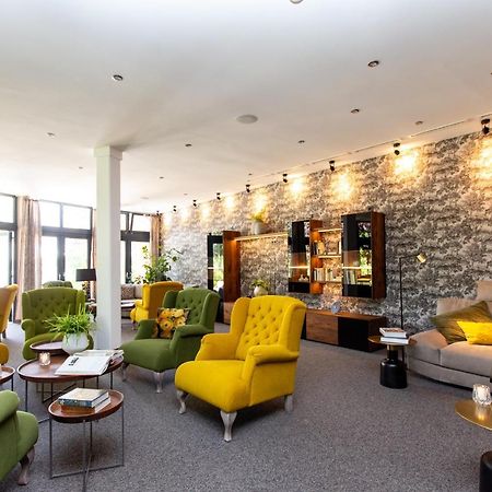 Rosendomizil Klein Venedig Hotell Malchow  Exteriör bild