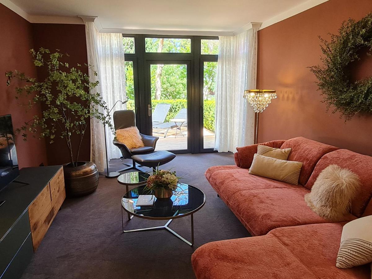 Rosendomizil Klein Venedig Hotell Malchow  Exteriör bild